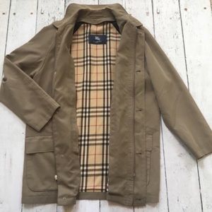Authentic Burberry men’s short trench coat